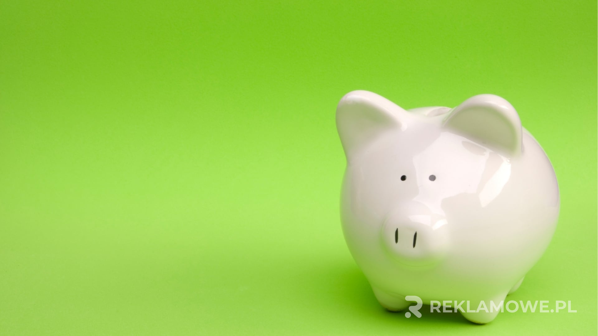 Dystrybucja skarbonek reklamowych w kampanii