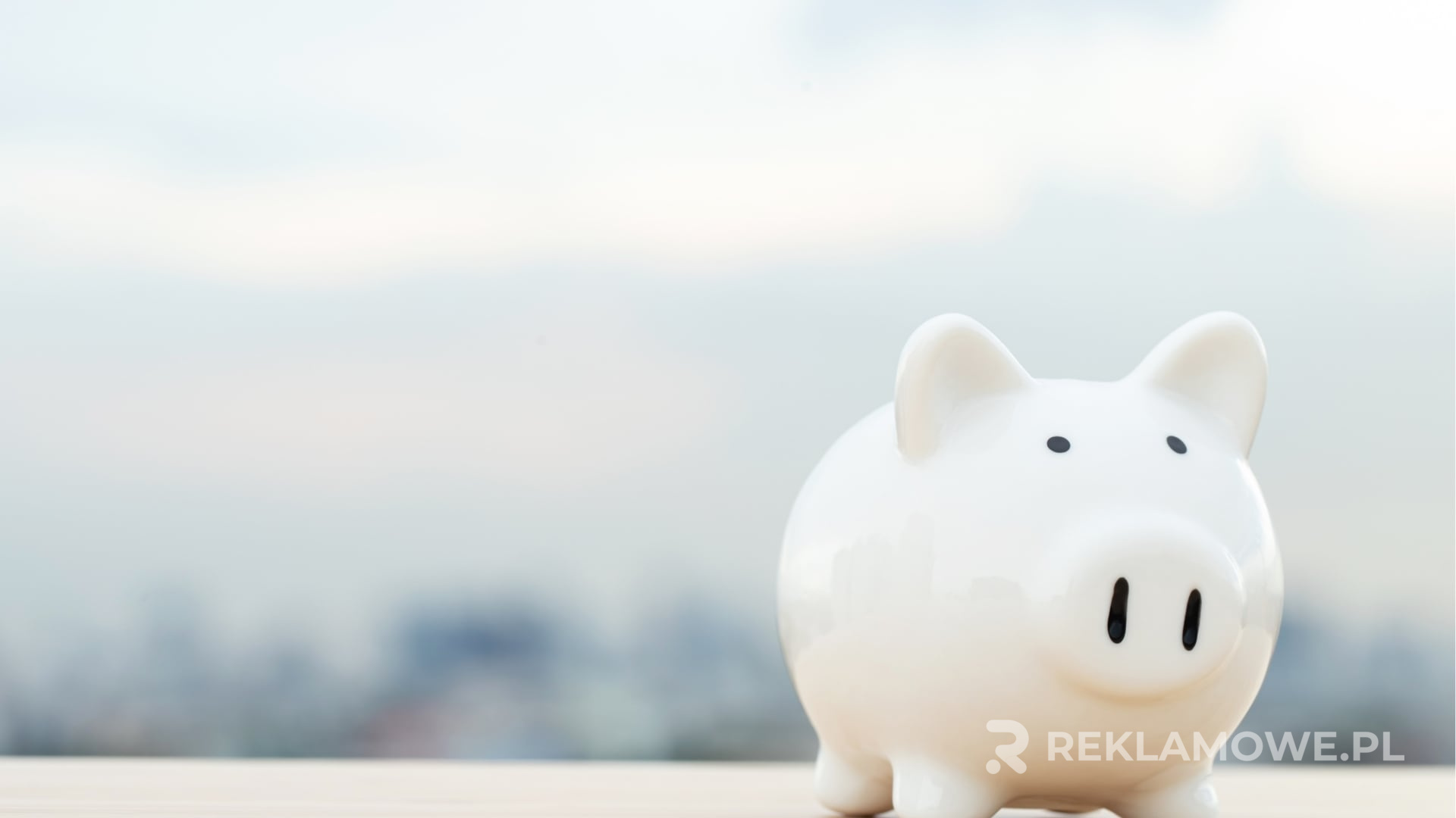 Skuteczność personalizowanych skarbonek reklamowych podczas świąt Personalizowana skarbonka jako prezent świąteczny